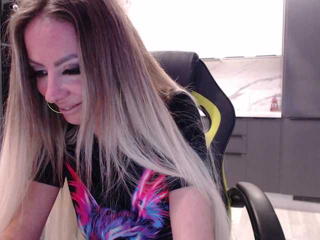 blondalina live sex
