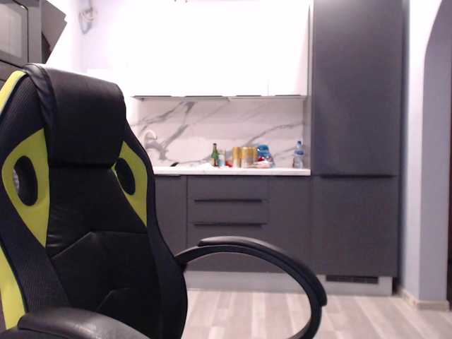 blondalina's BongaCams show and profile