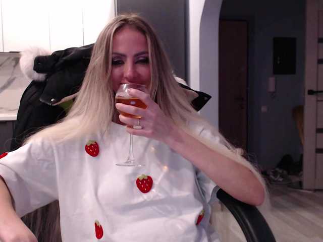  blondalina chat room