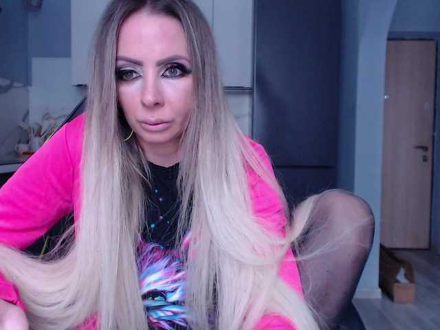 blondalina live sex