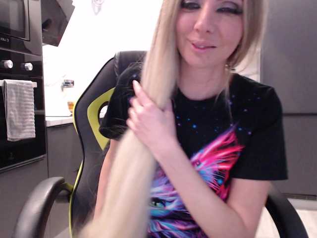  blondalina chat room