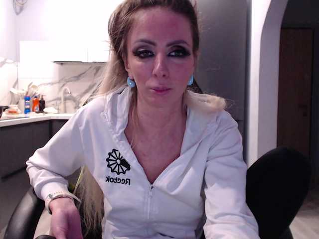 blondalina live sex