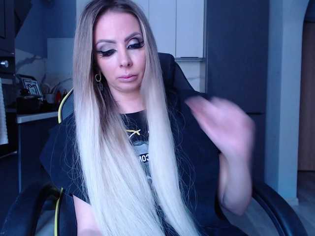 blondalina cam belle