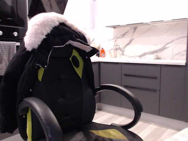 blondalina on BongaCams