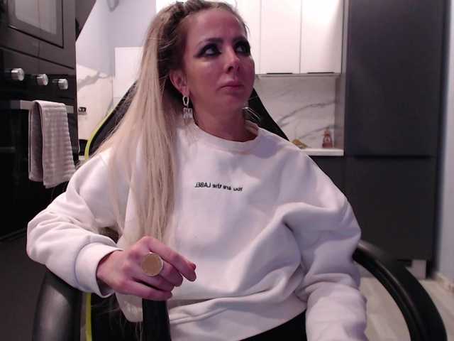 blondalina cam belle