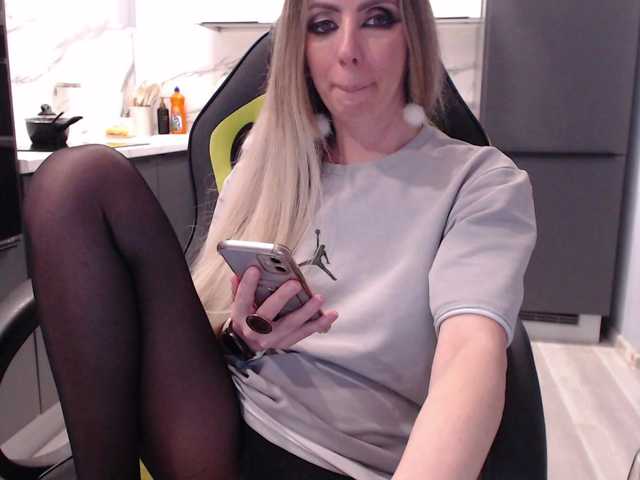 blondalina live sex