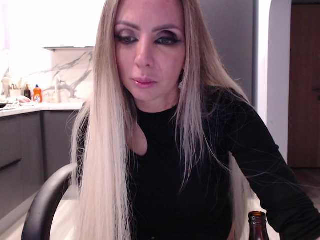  blondalina chat room