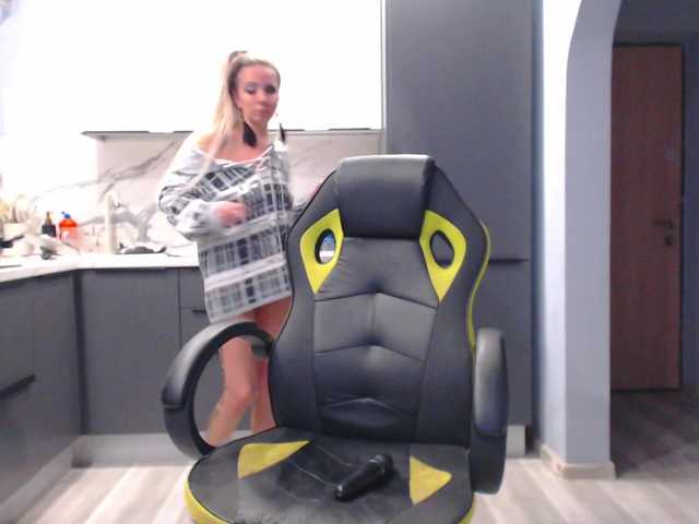 blondalina from BongaCams is Freechat