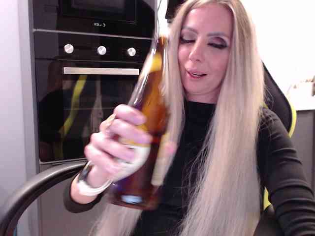 blondalina webcam