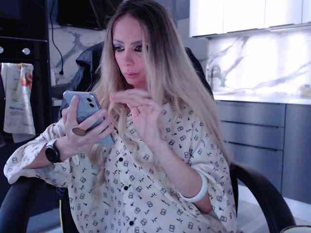 online video chat Blondalina