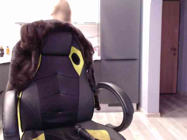 blondalina webcam
