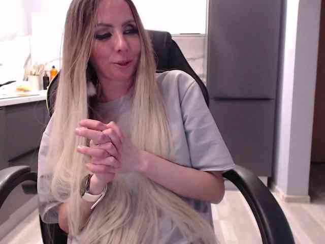 blondalina webcam