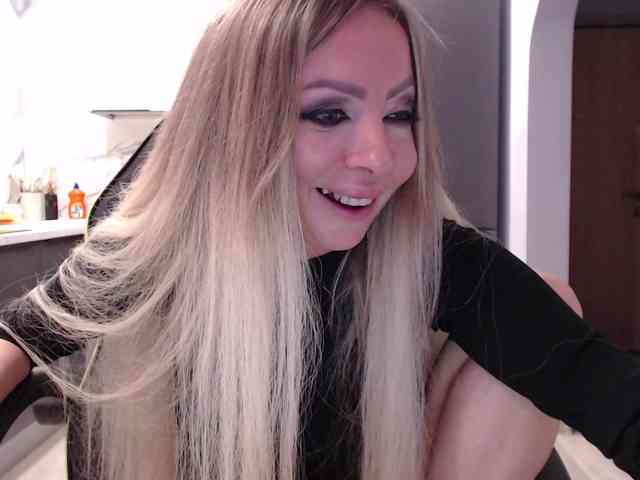 blondalina webcam