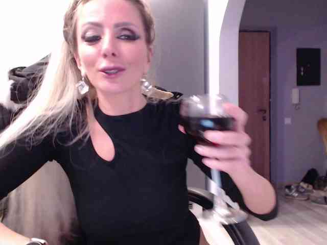 blondalina webcam