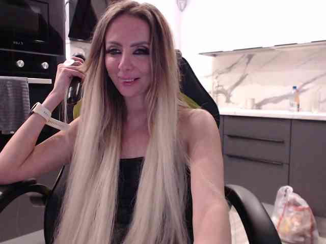 blondalina webcam