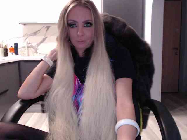 blondalina webcam