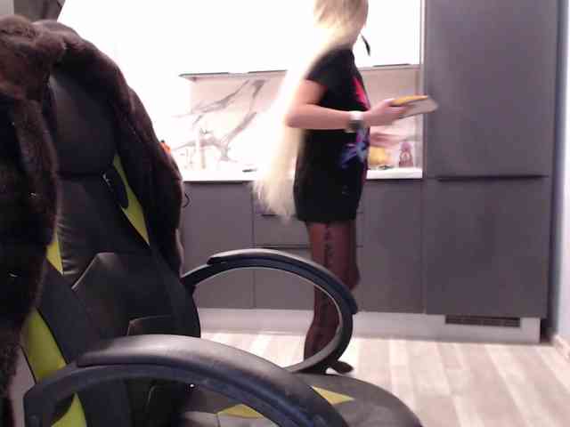 blondalina webcam