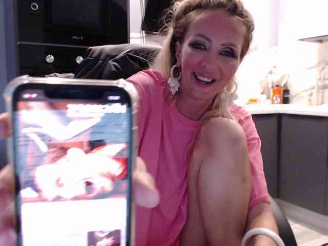 blondalina webcam
