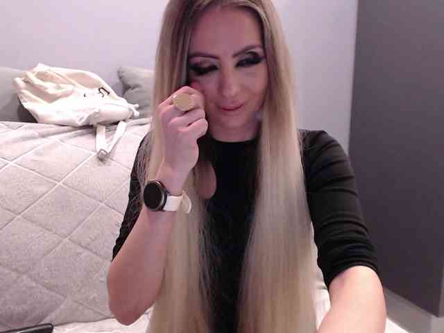 blondalina webcam
