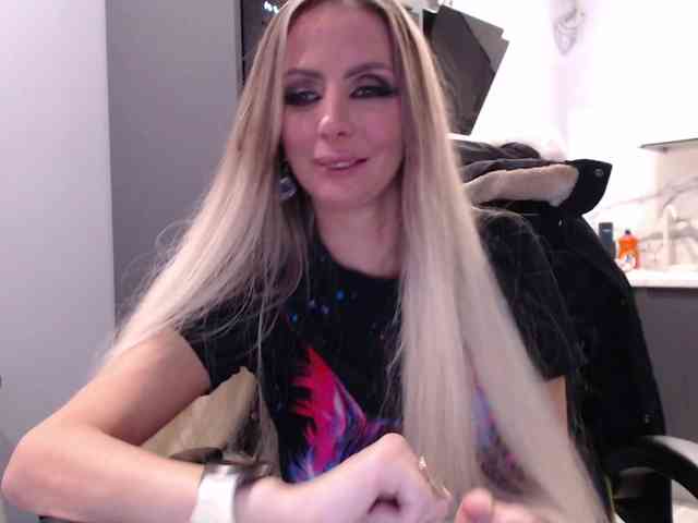 blondalina webcam