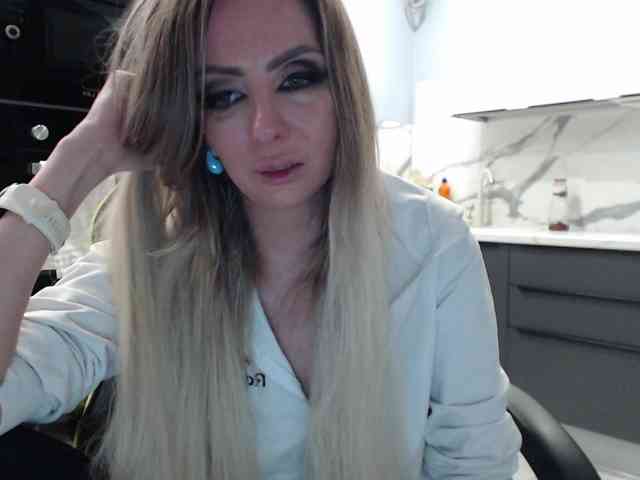 blondalina webcam