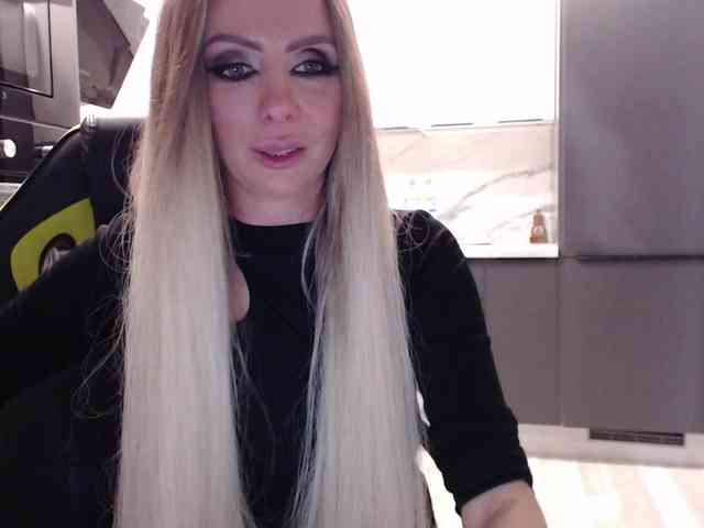 blondalina webcam