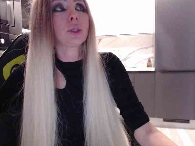 blondalina webcam