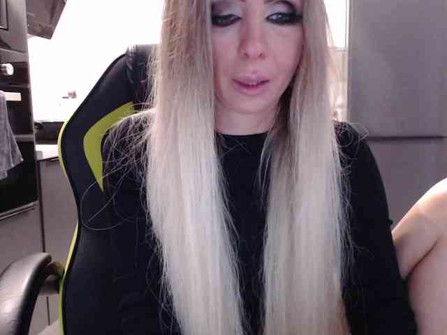 blondalina webcam