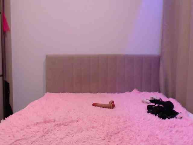 blondalina webcam