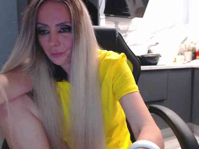 blondalina webcam