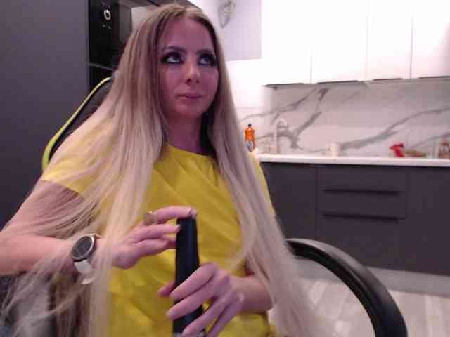 blondalina webcam