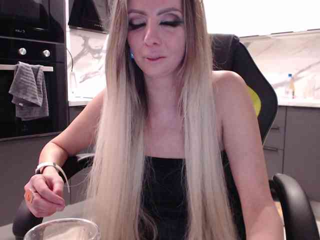 blondalina blondalina