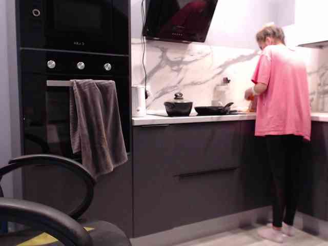 blondalina webcam