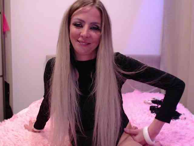 blondalina webcam