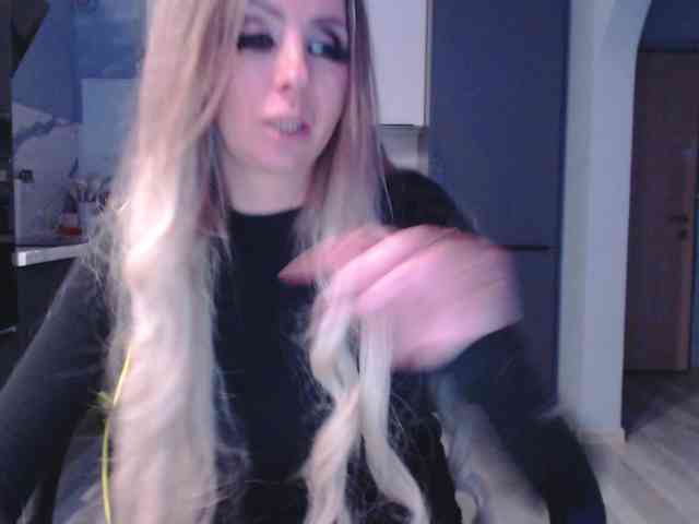 blondalina webcam