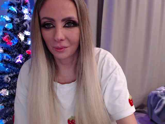 blondalina webcam