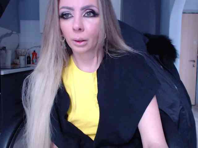 blondalina webcam