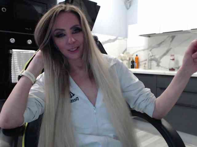 blondalina webcam