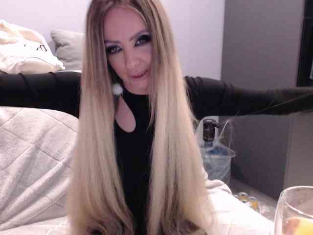 blondalina webcam