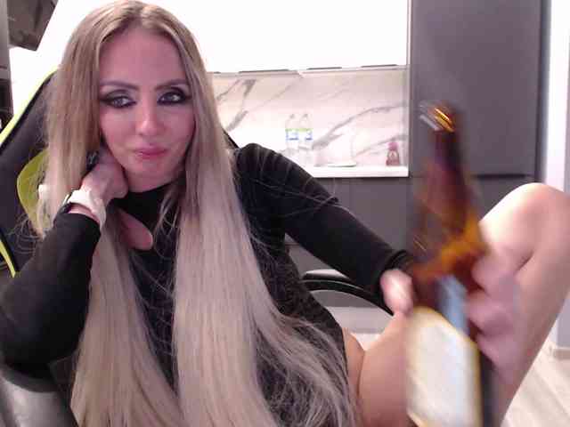 blondalina webcam