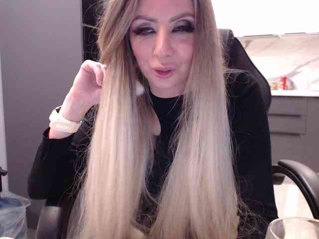 blondalina webcam