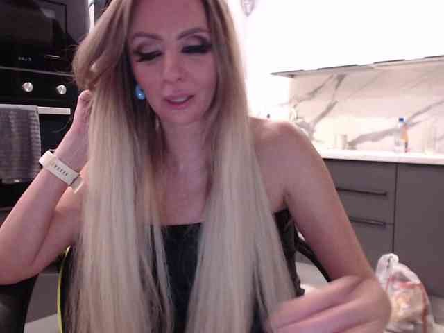 blondalina webcam