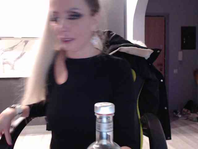 blondalina webcam