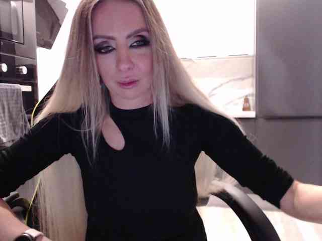 blondalina webcam