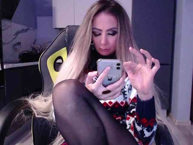 blondalina webcam