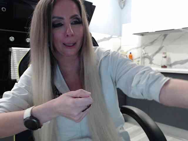 blondalina webcam