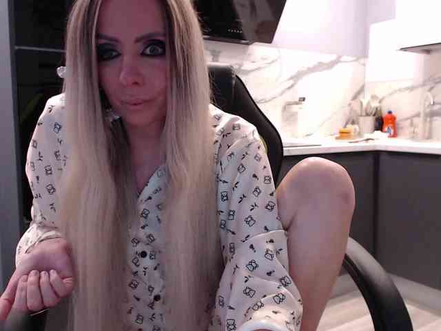 blondalina webcam