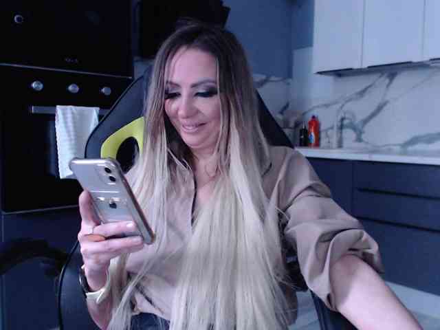 blondalina webcam