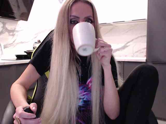 blondalina blondalina