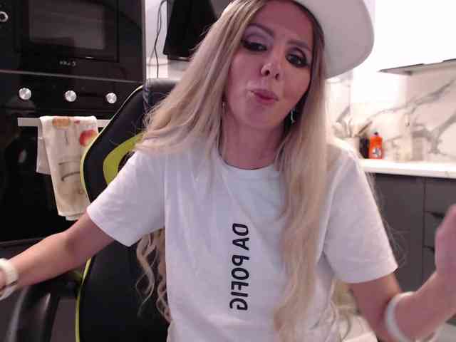 online web cam porn Blondalina